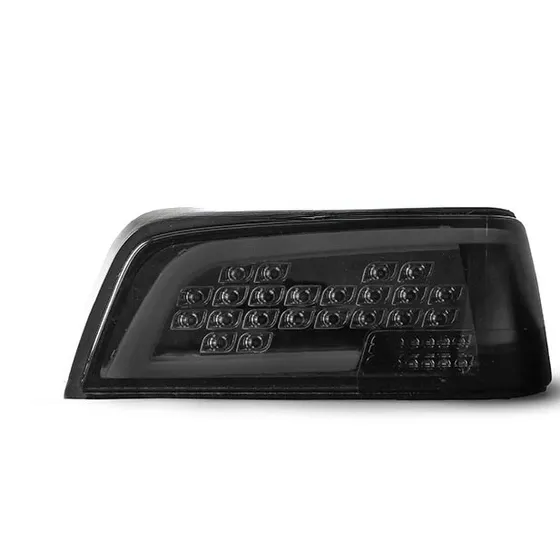 4 چراغ خطر 405 طرح پاسات جفت رنگ تمام دودی ان جی کو