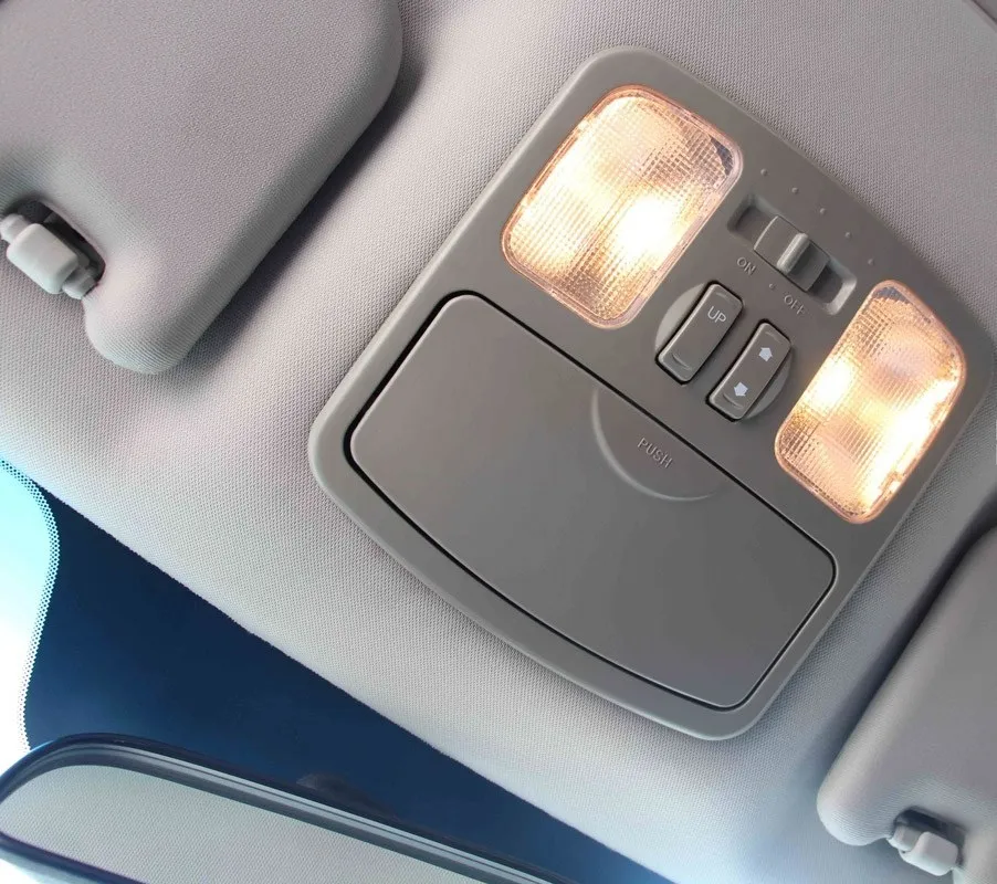 چراغ سقف جلو جک جی۵ J5 اتومات شرکتی چراغ سقف جلو جک جی۵ J5 اتومات شرکتی